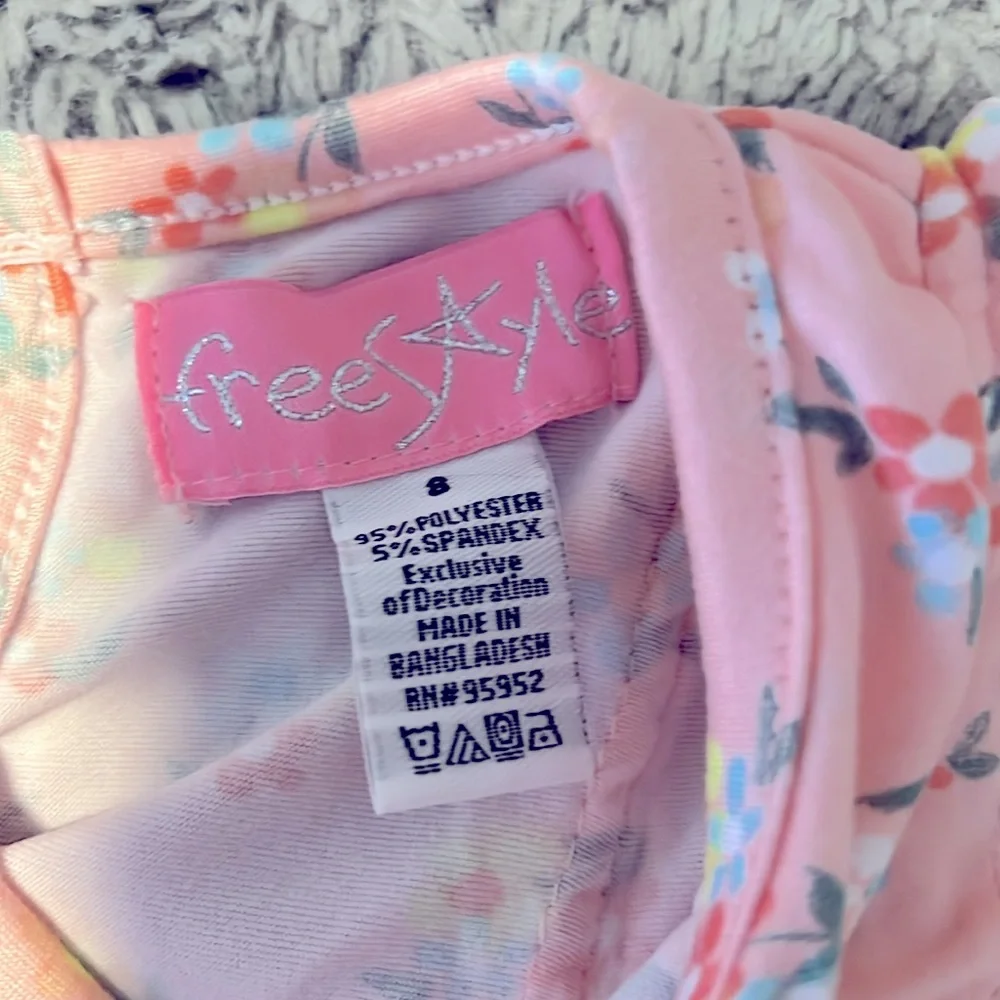 Girls Rompers‎ - Picture 2 of 10